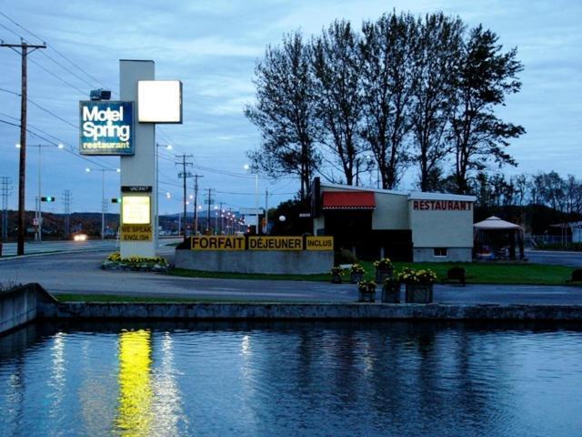 Motel Spring Chateau Richer Dış mekan fotoğraf